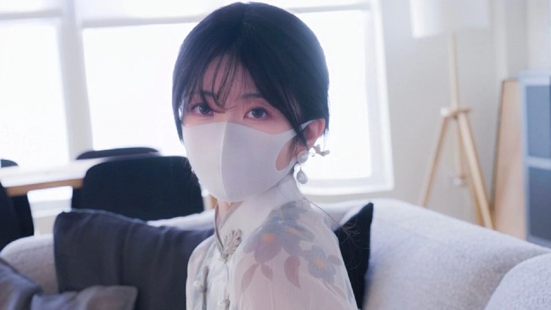 gemini 里面的 nano-banana，去掉 hkdoll 的口罩gemini 里面的 nano-banana，去掉 hkdoll 的口罩